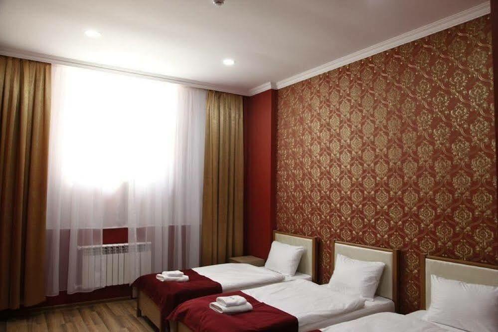 Nord West Hotel Baku Bagian luar foto